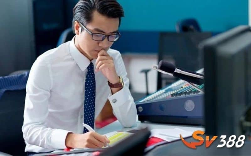 Tuyển dụng vị trí bình luận viên đá gà Tuyển dụng vị trí bình luận viên đá gà
